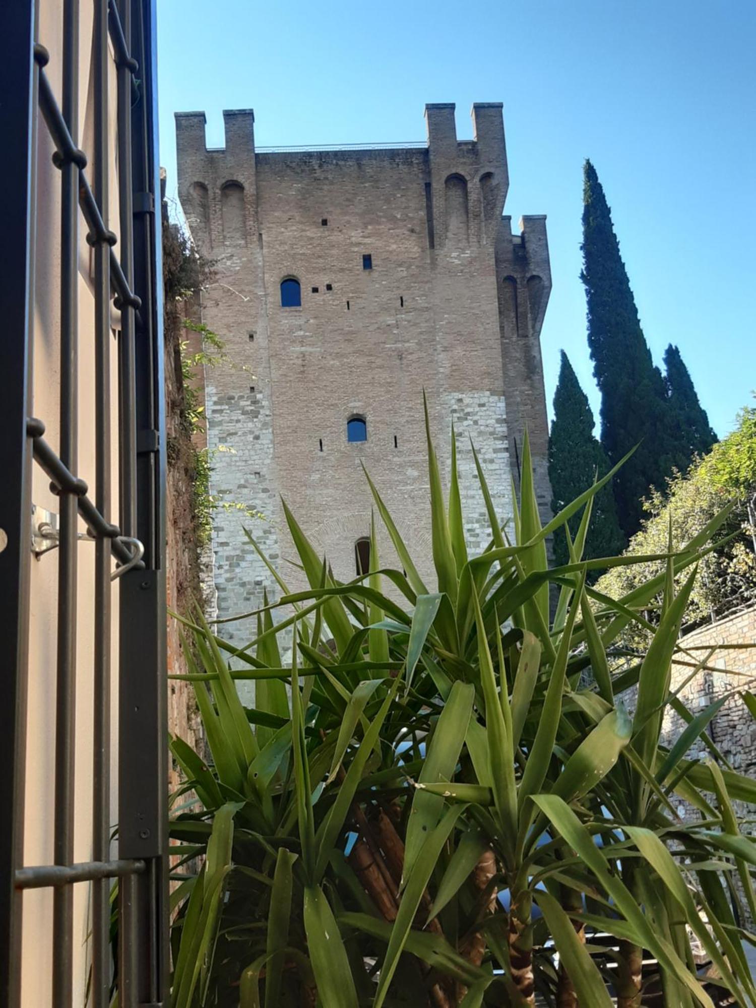 Casina A Porta Sant'Angelo Apartment เปรูจา ภายนอก รูปภาพ